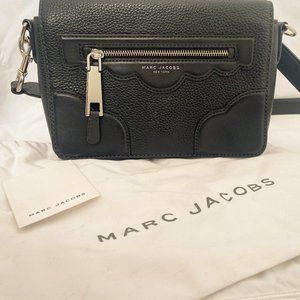 Marc Jacobs Black Leather Scalloped Crossbody Purse Bag